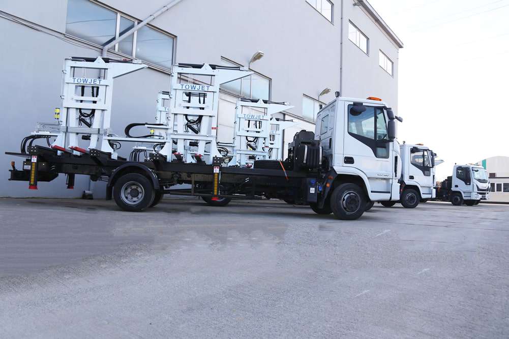 Towjet Side Loader