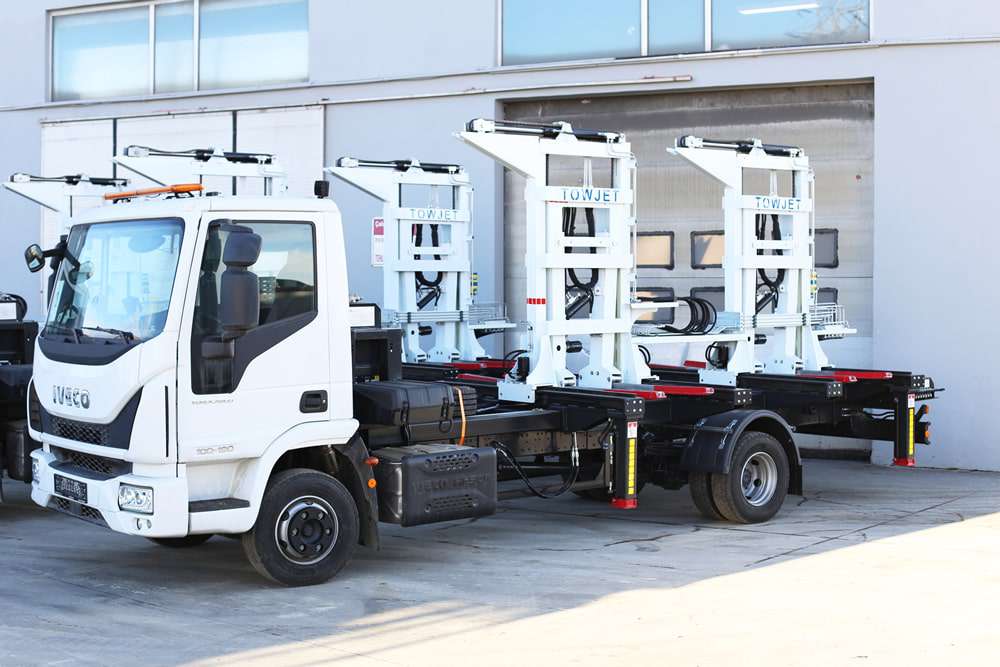 Towjet Side Loader